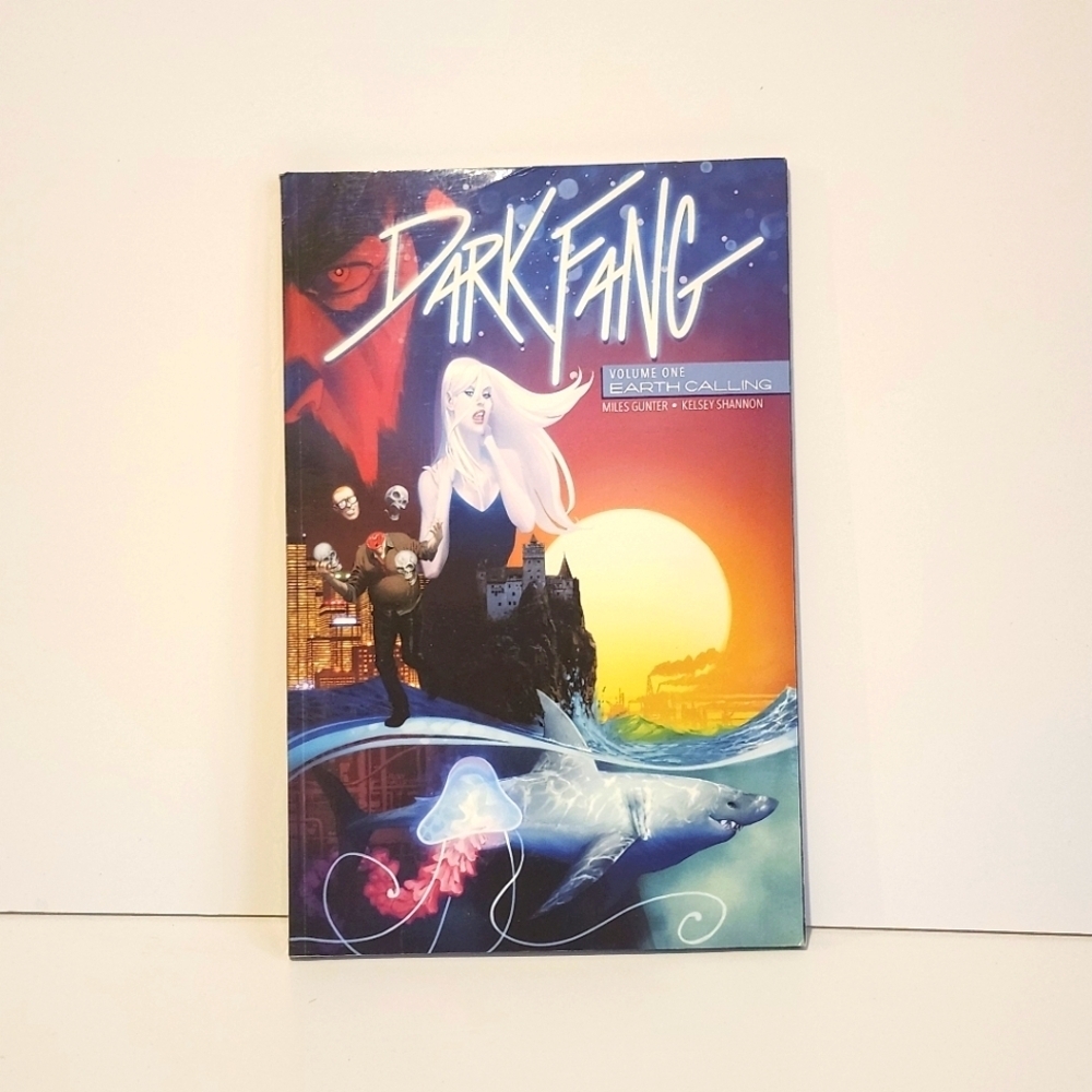*4 for $30* Dark Fang Volume 1 - Graphic Novel - Comic Book